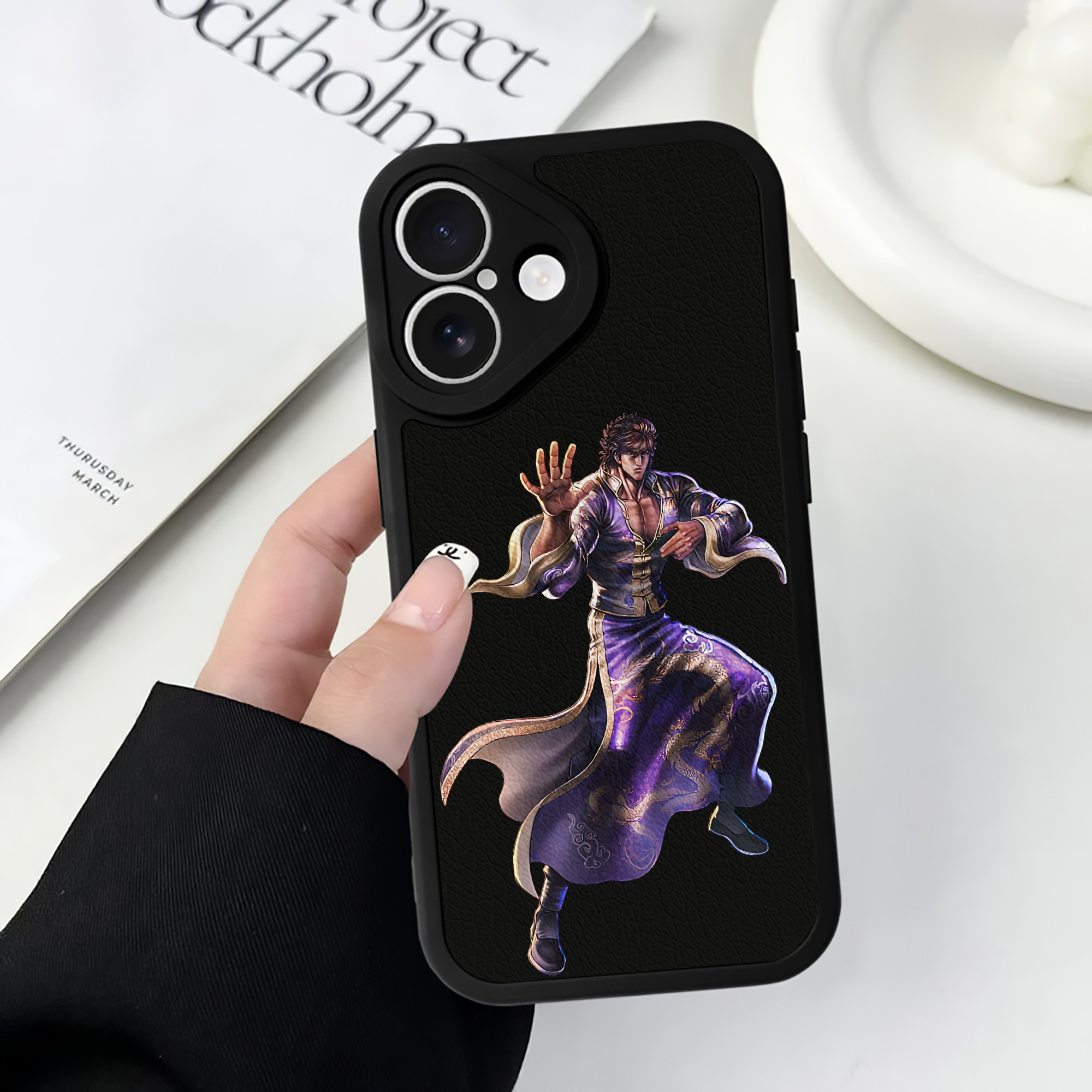 （画像用） 北斗の拳 Fist of the North Star 【iPhone 16シリーズ対応】シリコンスマホケース（レザー調） 材質：シリコン